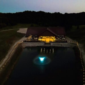 event venue with a lake for weddings